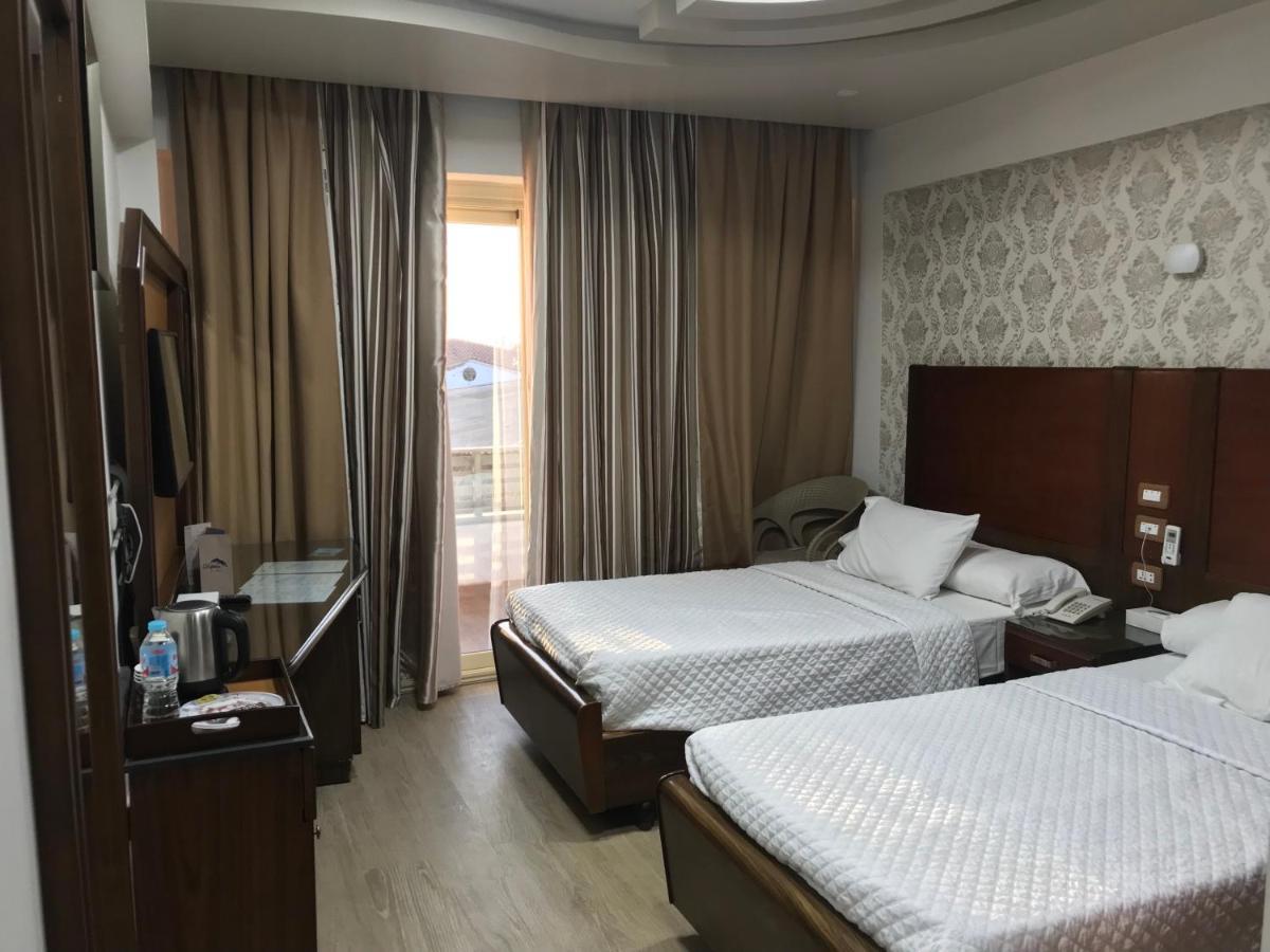 Dolphin Ras El-Bar Hotel Bagian luar foto