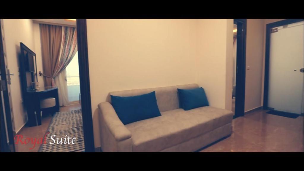 Dolphin Ras El-Bar Hotel Bagian luar foto